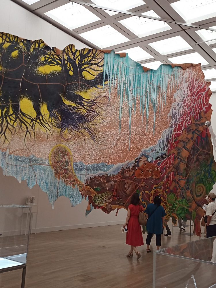 美術展で革素材が使われていたので見てきたので、絵画的に使う革塗料の