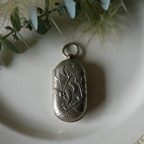 ポルトモネ | STORES