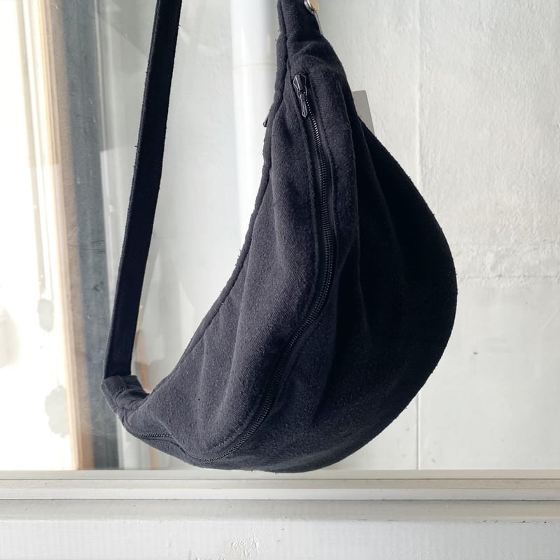 COMOLI シルクネップ ウエストバッグ | Less Higashikawa