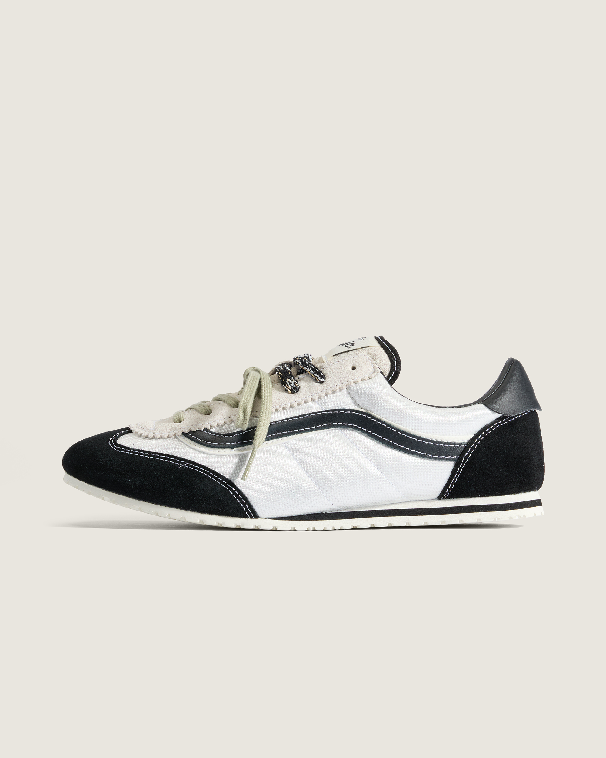 スーパーロープロ デュアルレース サテン| VANS（ヴァンズ）公式ストア