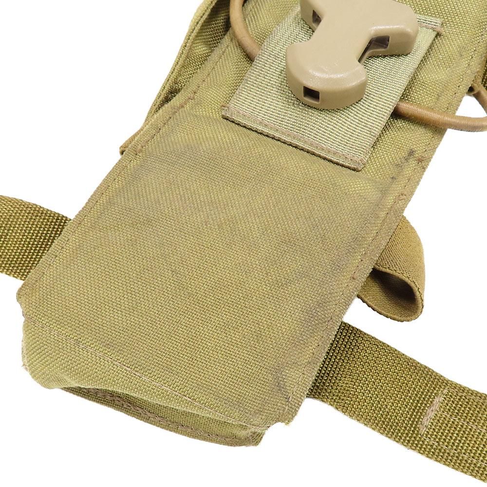 EAGLEラジオポーチ V2 | カーキ - -米軍放出品販売- White Rook