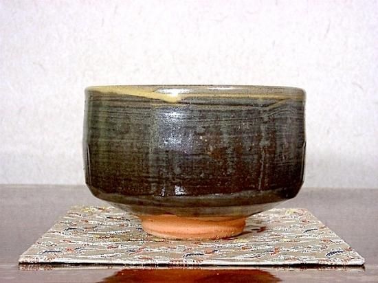 真野山焼田村吾川作茶碗共箱。