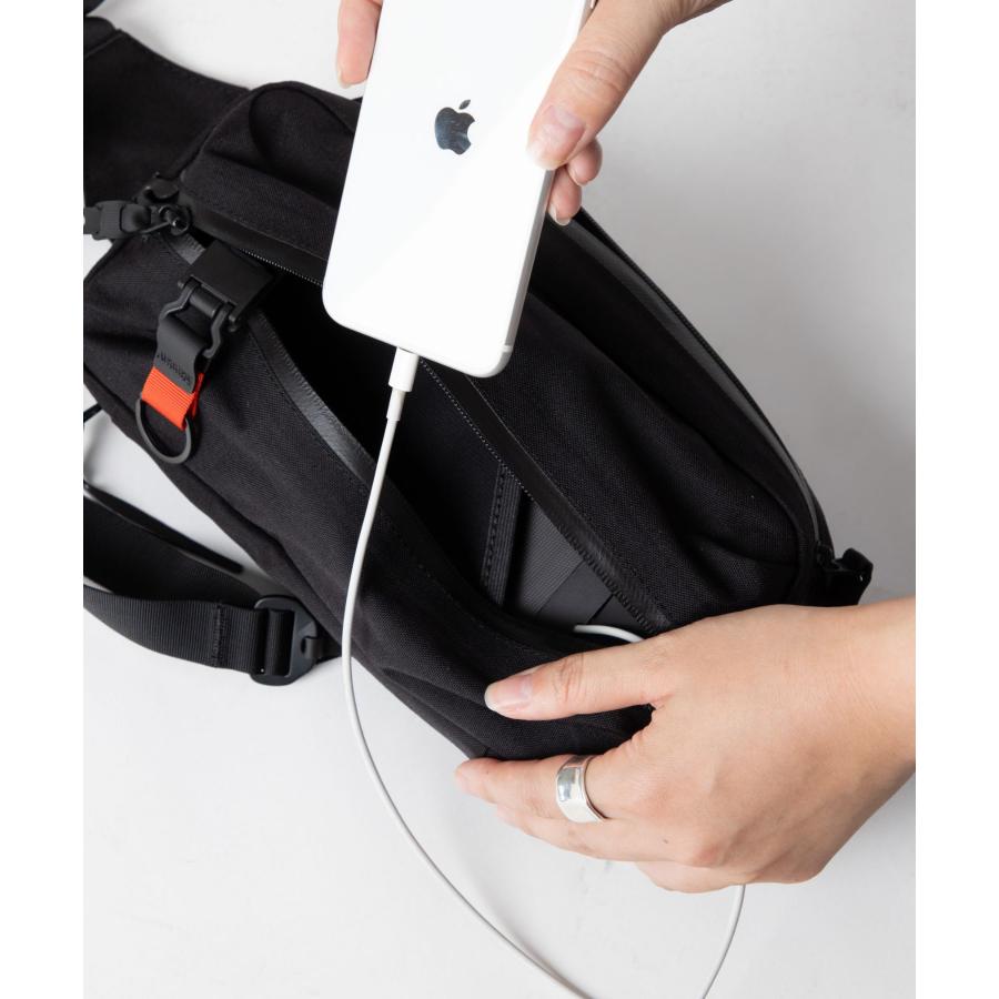 BLACK EMBER（ブラックエンバー） BLACK EMBER TKS ボディバッグ