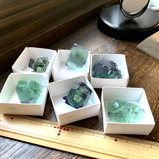 ナミビア産蛍石 – きらら舎