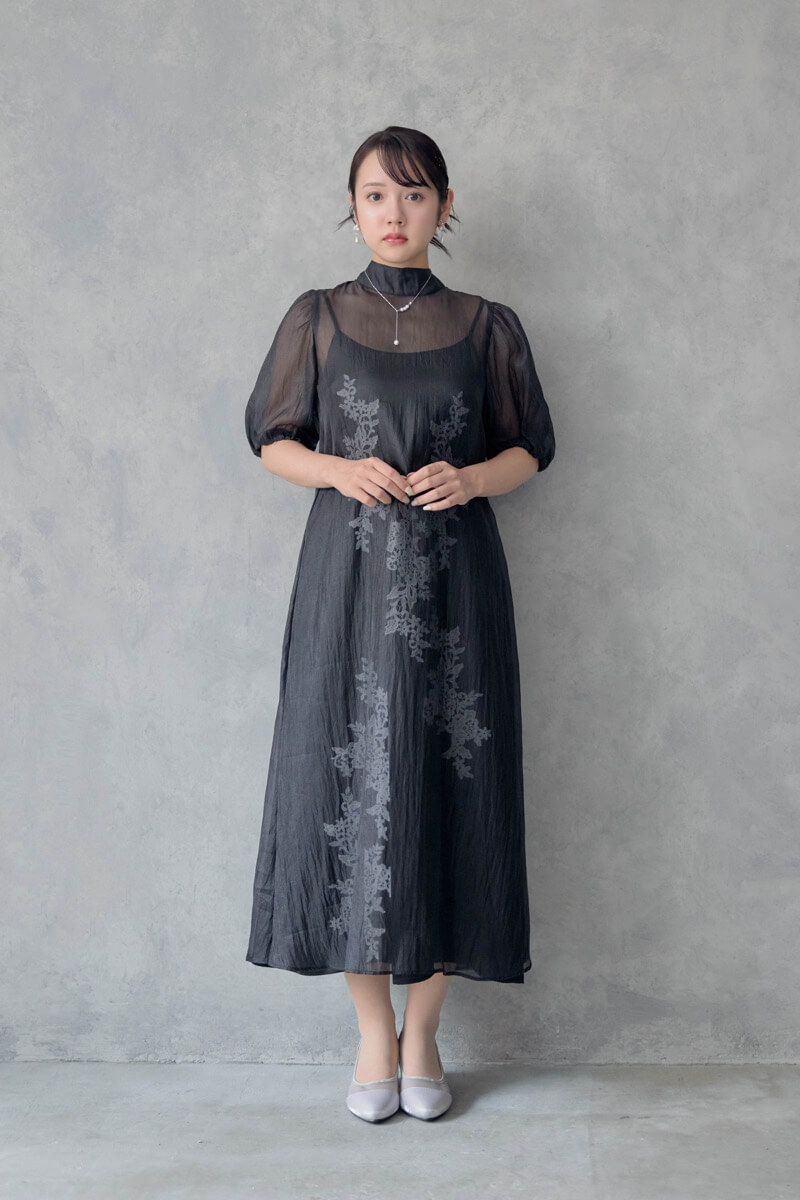 ブラックのバックリボンシアーオーガンジードレス | J by blue | M