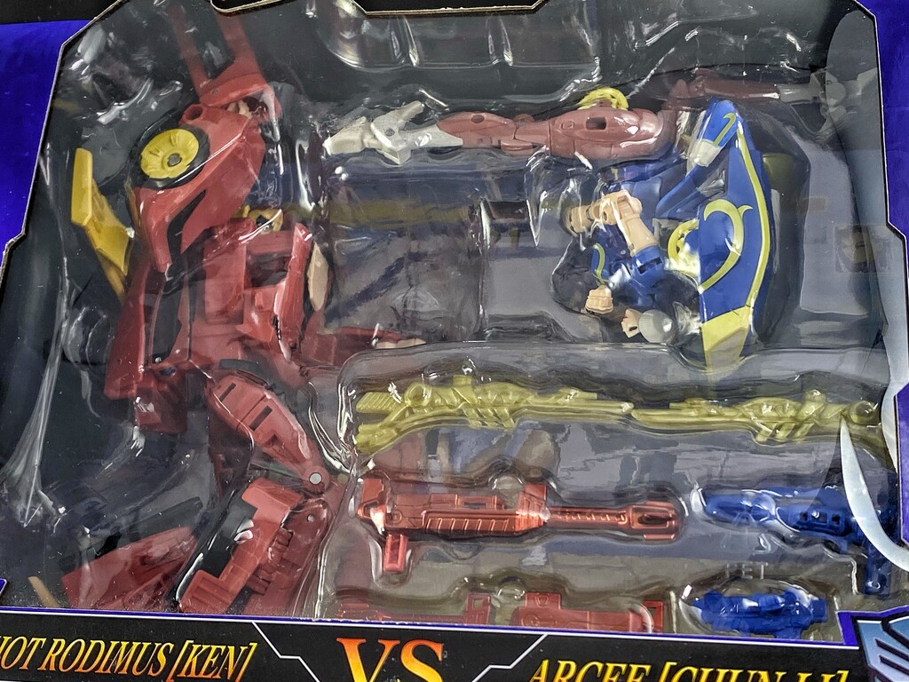 ストリートファイターII×トランスフォーマー ケン レビュー : えるけーえぬ