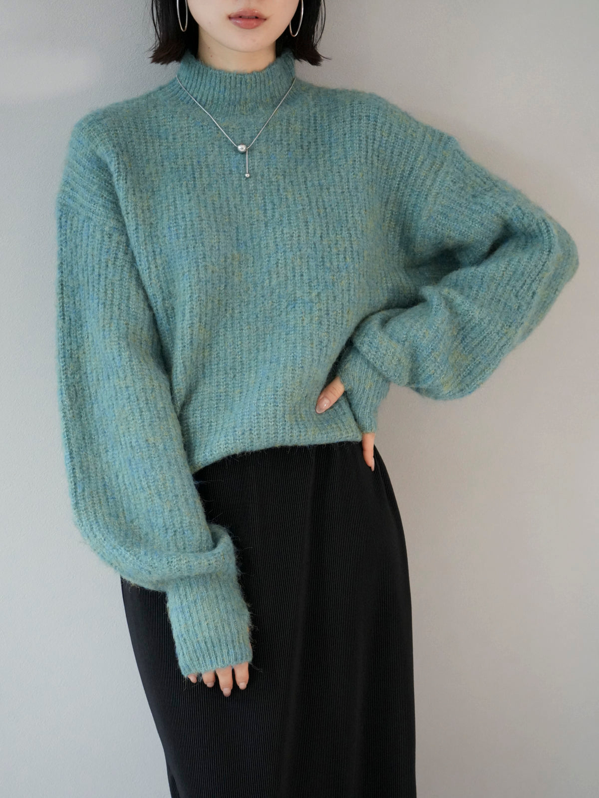 予約]フィンガーホールミックスヤーンモヘアタッチニットプルオーバー
