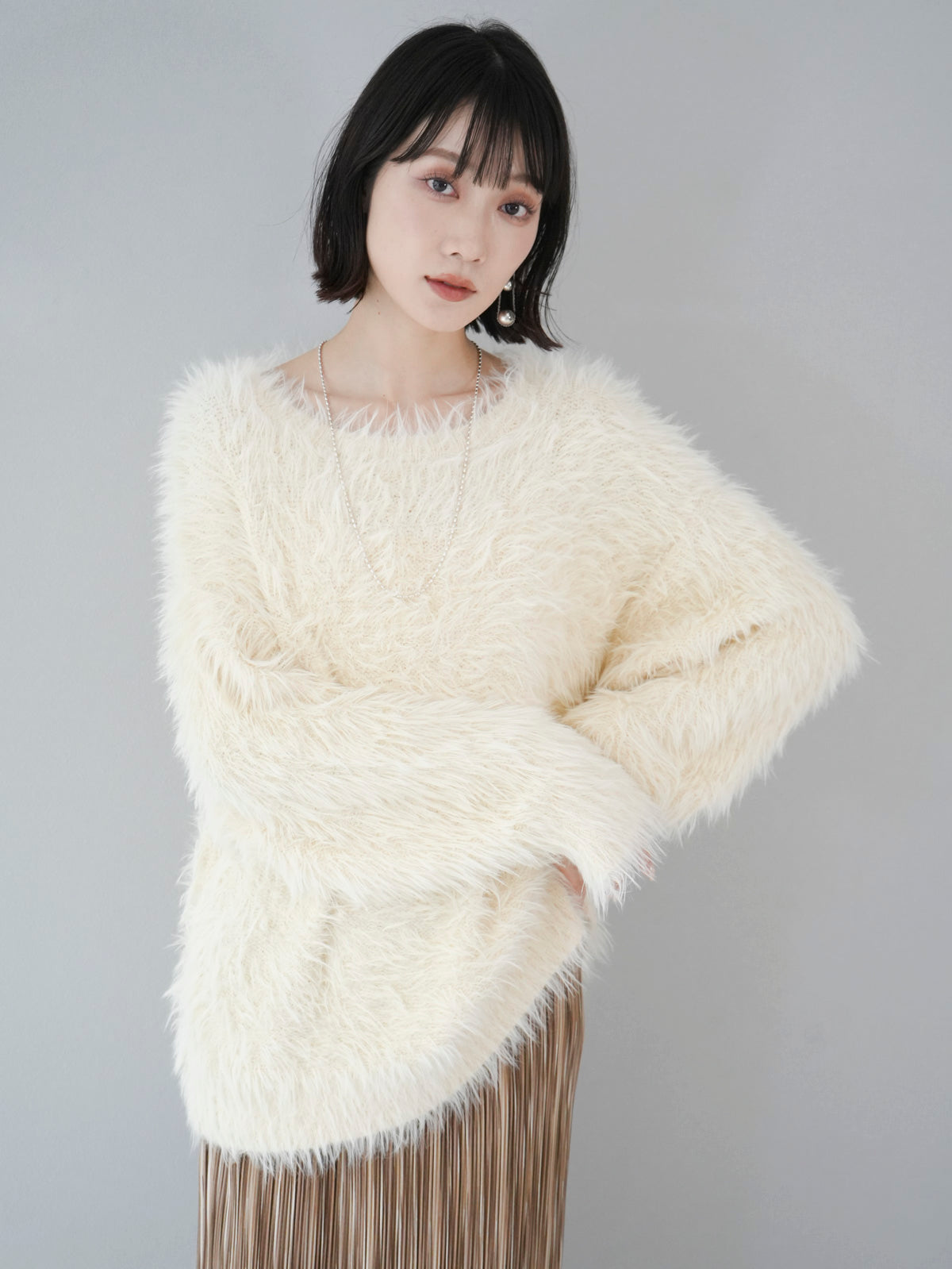 予約]クルーネックシャギーニット/アイボリー – Lumier