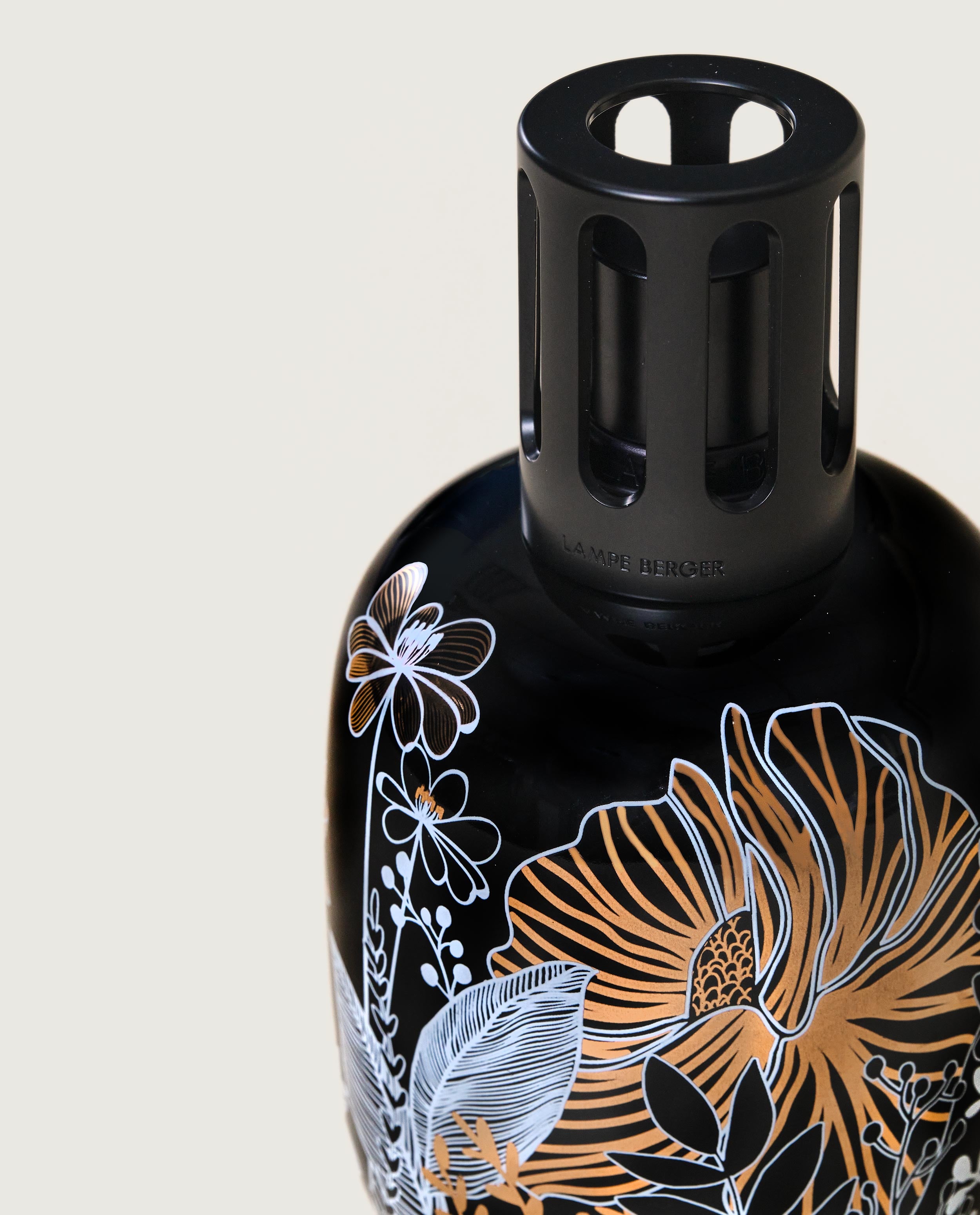Végétale Home Fragrance Lamp—Black – OFFICIAL LAMPE BERGER STORE