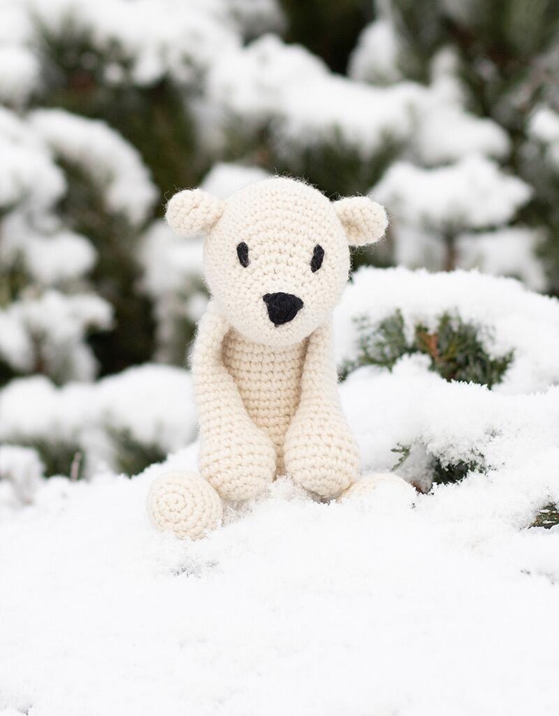 Toft Edward's Menagerie Crochet Kit - Piotr The Polar Bear – Maker