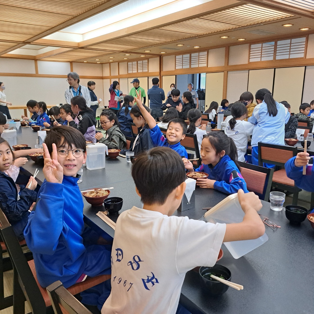 4年生 山の学習第1日 ｜ ノートルダム清心女子大学附属小学校