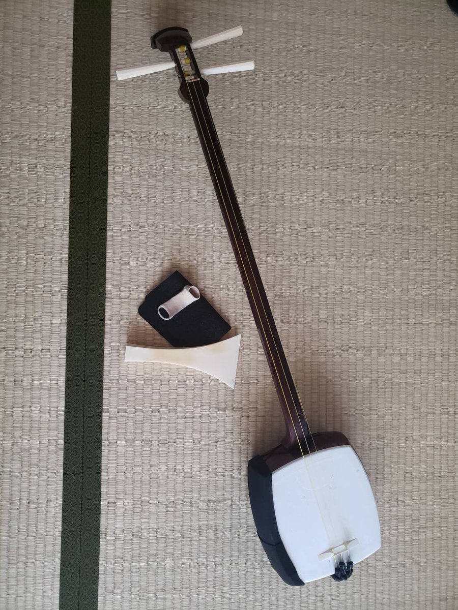 長唄三味線の紹介✨】 三味線と言っても幾つかの種類があり、大きく