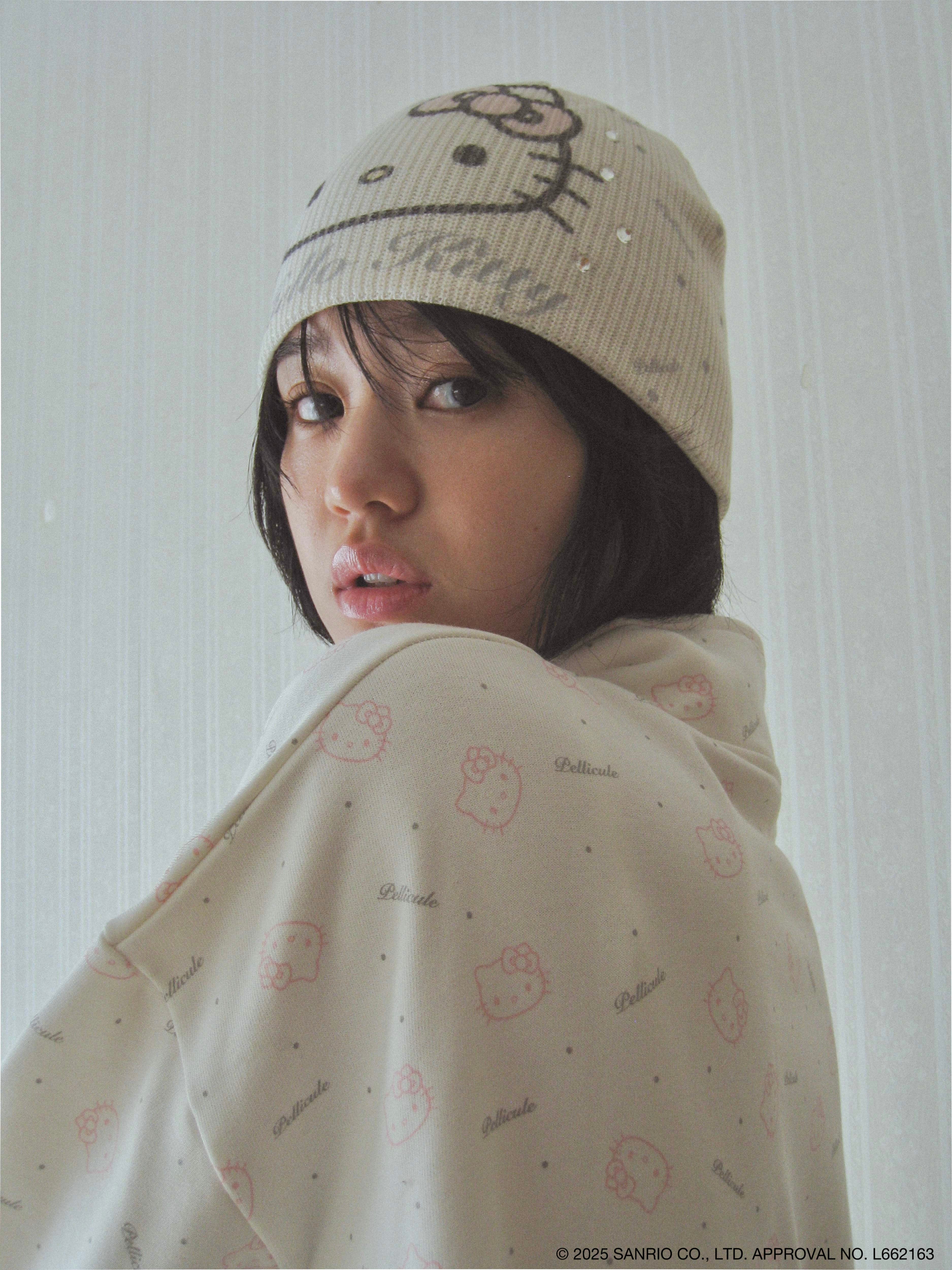 HELLO KITTY half zip tops｜PELLICULE | ぺリキュール