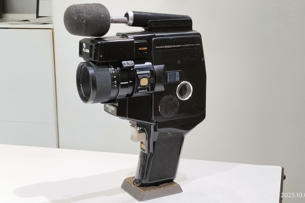 Extinct Media Museum Tokyo - Single-8：シングル8カメラ