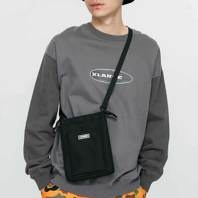 XLARGE（エクストラ ラージ） メンズ ラバーパッチド ショルダーバッグ