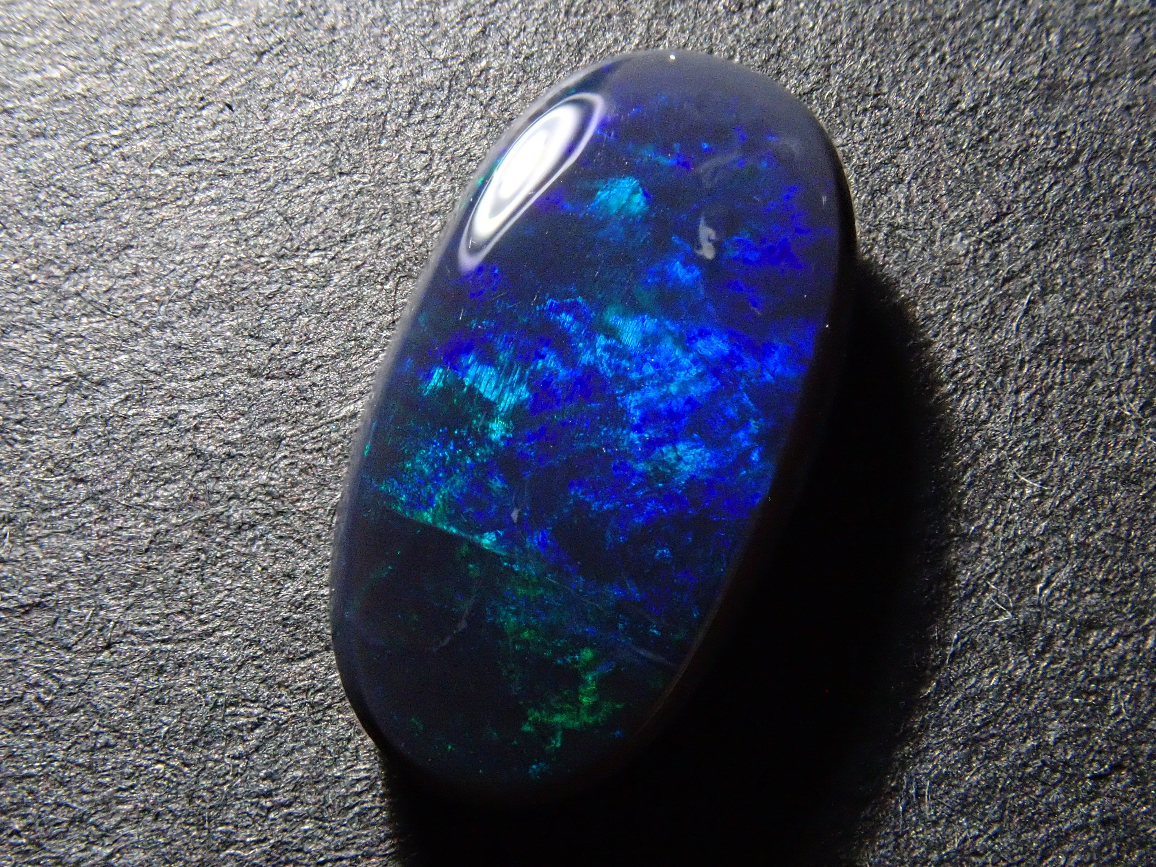 オーストラリア産ブラックオパール 1.091ctルース