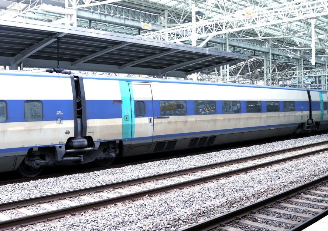 韓国ソウル駅のKTXとITX-セマウル号(2024年3月29日) | 新だいら