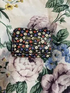 2026年最新】miumiu 花柄の人気アイテム - メルカリ