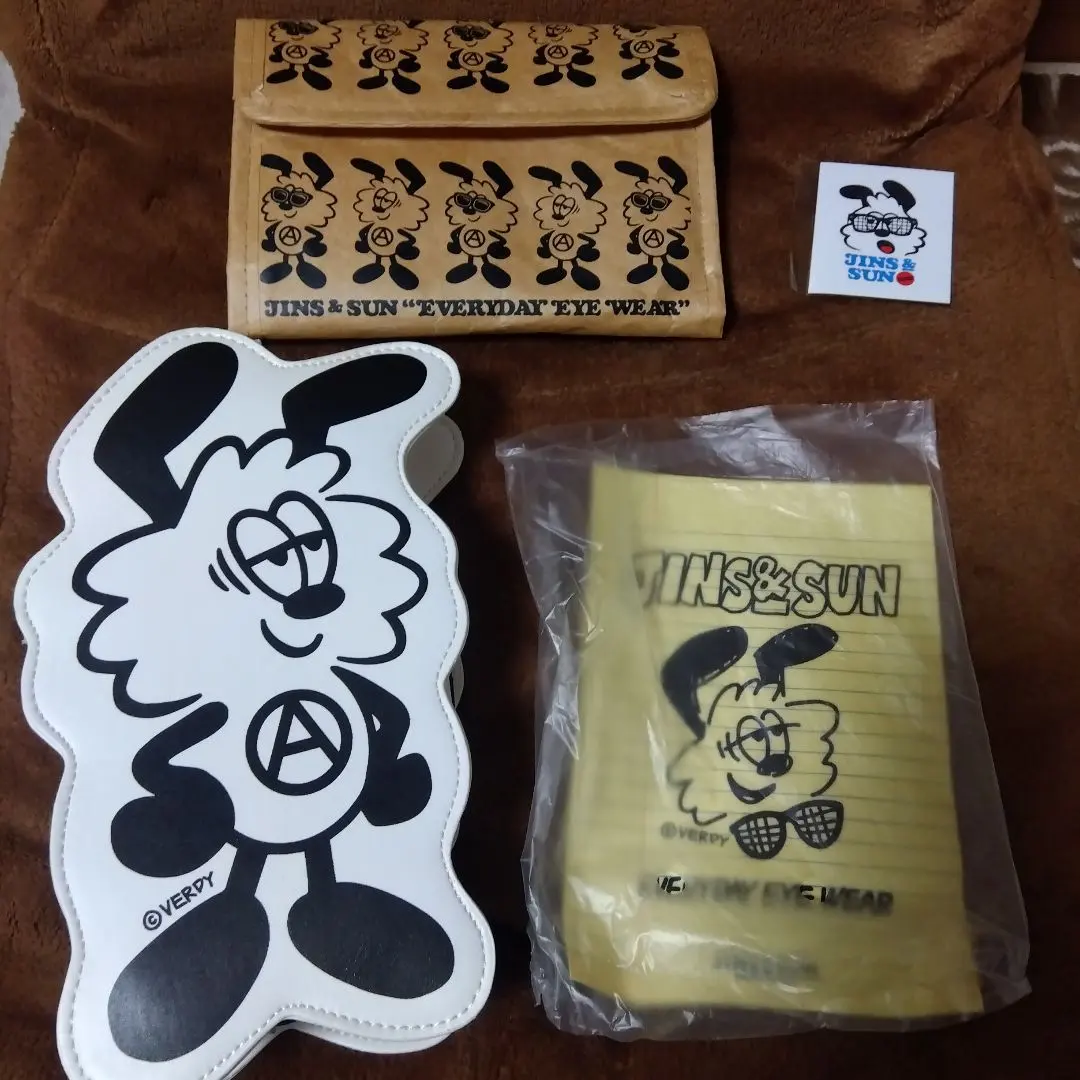 2026年最新】verdy jinsの人気アイテム - メルカリ