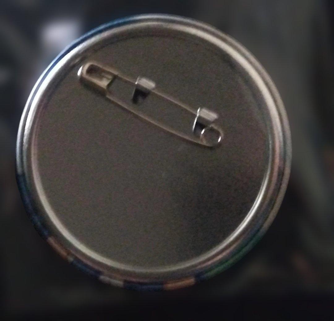 ペルソナ 極楽湯 RAKU SPA 主人公 缶バッジ ペルソナ3 結城理 - メルカリ