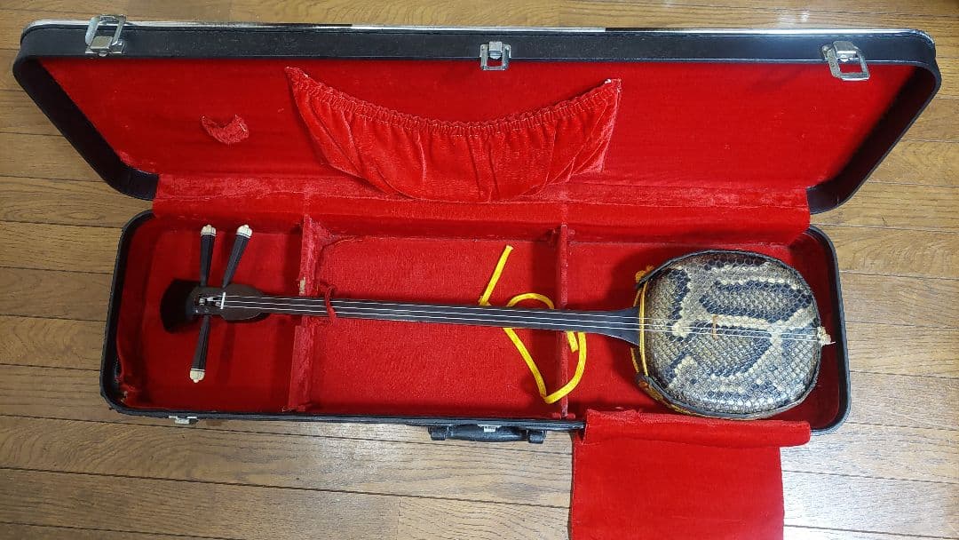 三線 沖縄三線　本体　ハードケース付き　ヴィンテージ三線 沖縄三線 ハードケース 日本製 楽器 弦楽器 入門 作曲 音楽｜Yahoo