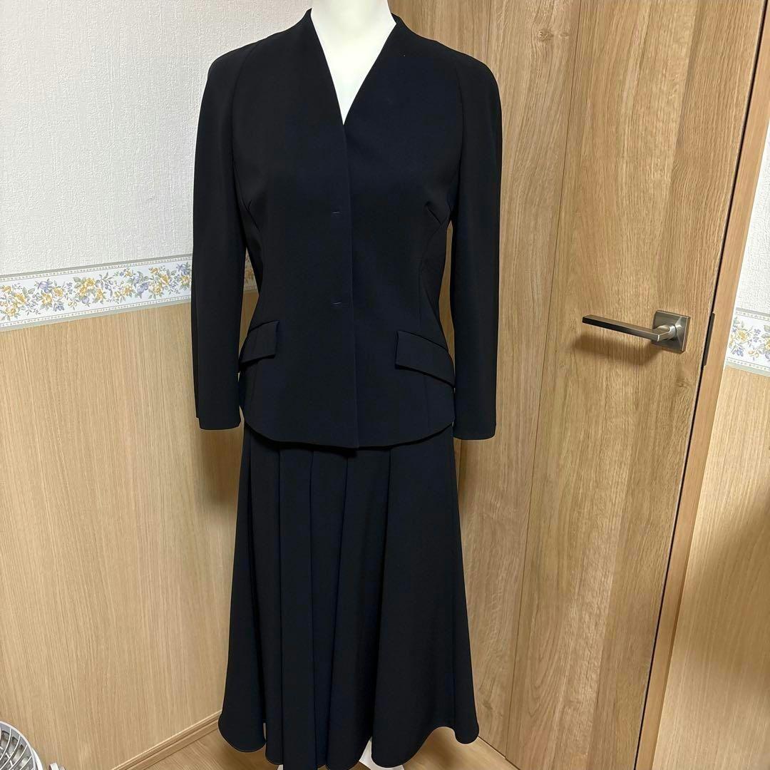 購入価格10万　11号サイズもOK マックスマーラスーツ