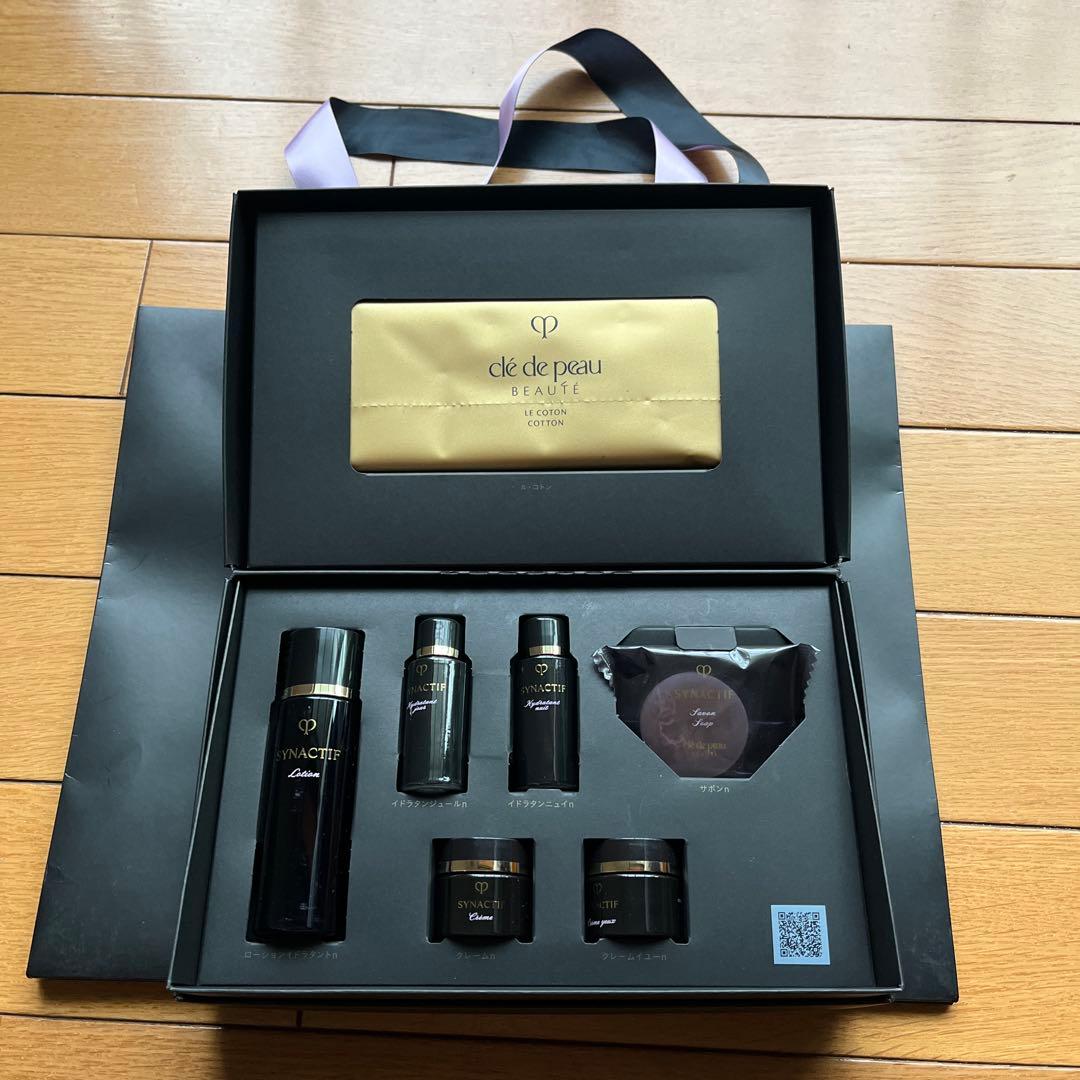 【新品・未使用】クレドポーボーテ　シナクティフ　７日間特製サイズセット