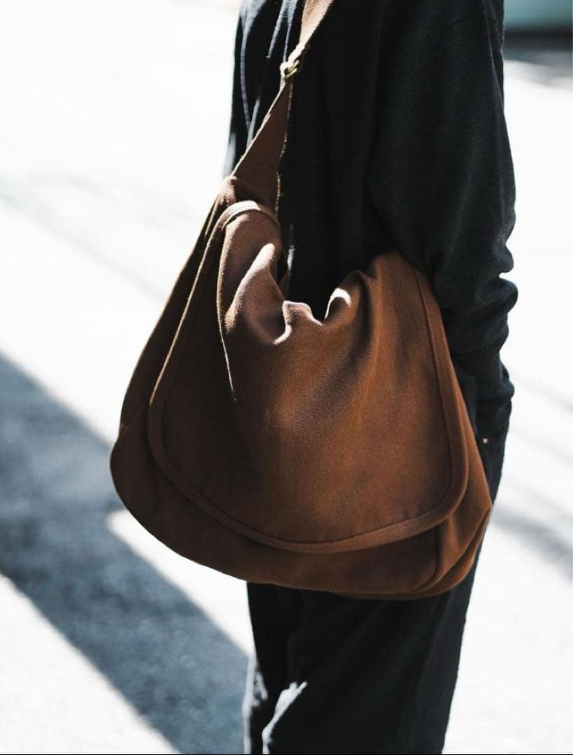 新品未使用】 comoli ヘンプダックショルダーバッグ サイズF - メルカリ