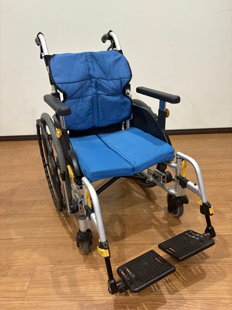 mimi。MATSUNAGA.中古車椅子