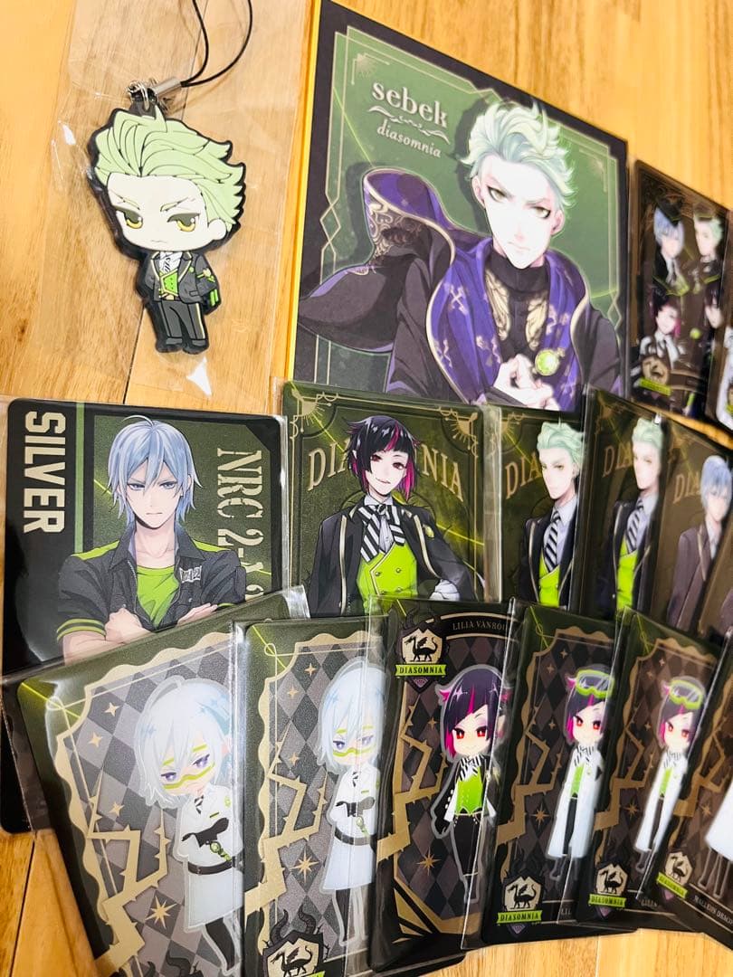 ツイステ ディアソムニア寮グッズセット - メルカリ