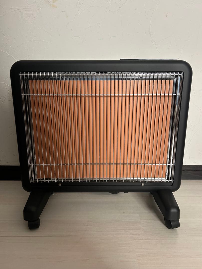 【未使用品】サンルミエ タイマー付 E800L-TM2 遠赤外線暖房器