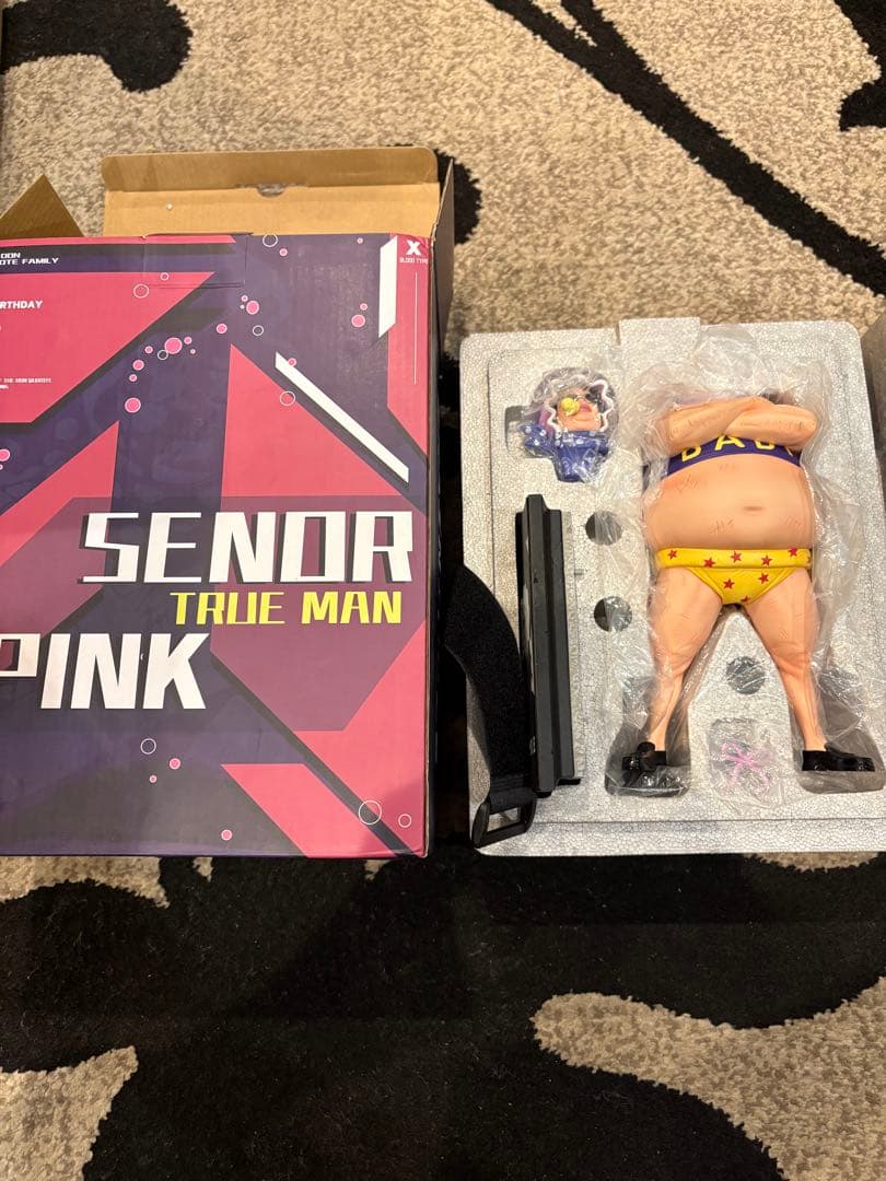 セニョール・ピンク ヴェルゴ　2体セット　TRUE MAN フィギュア