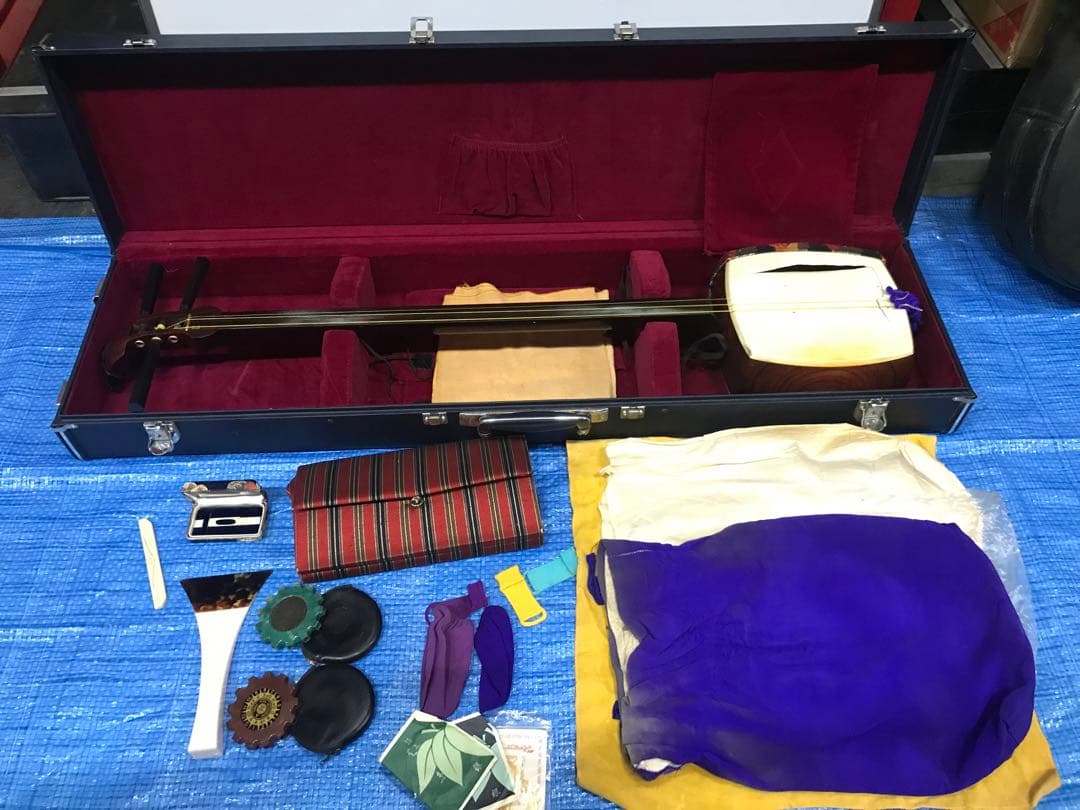 和楽器 三味線 弦楽器 鼈甲撥 天然素材 金細 綾杉胴 金具k9