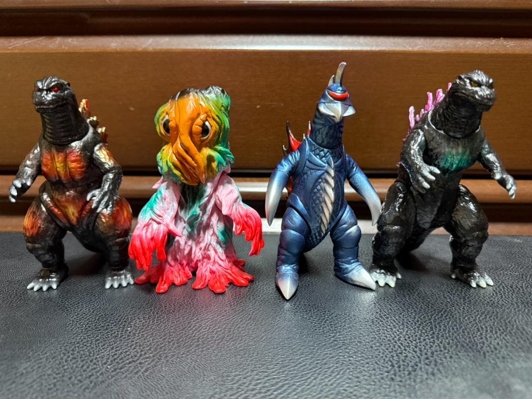 CCP ミドルサイズシリーズ　バーニングゴジラ ヘドラ ガイガン 他 4体セット 完全新規造形の「バーニングゴジラ」が追加された、CCPJAPAN ミドル
