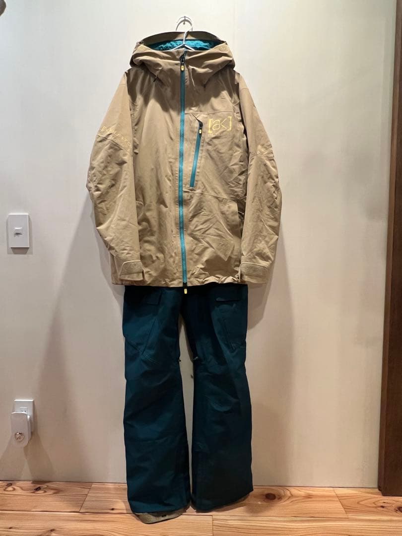 [ak] スノーボードウェア ＋バートン　ゴアテックス　ビブパンツ　上下セット