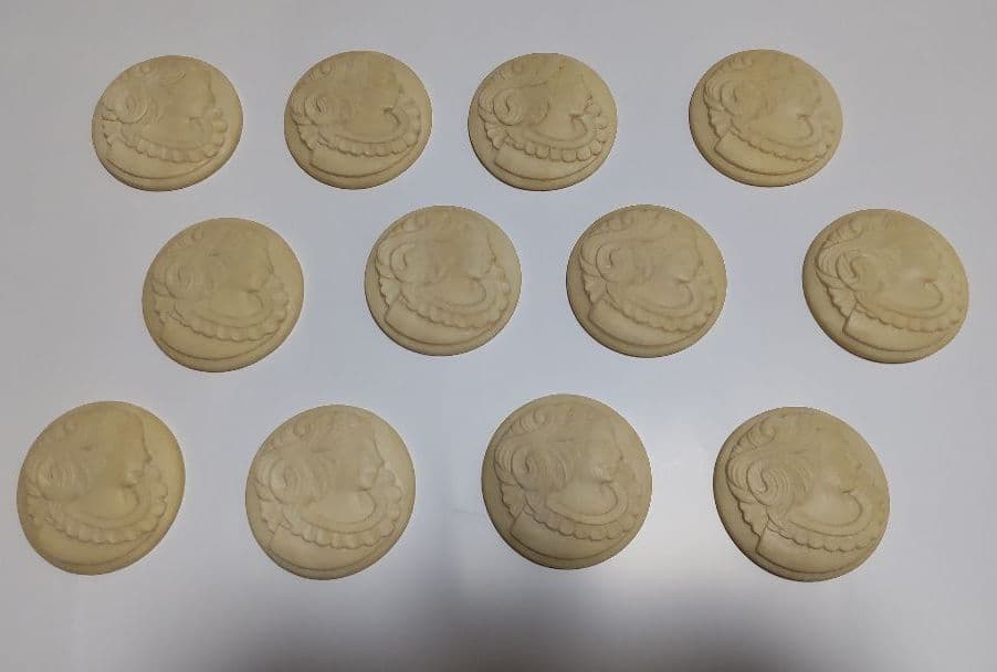 彫刻作品12点 余建暁 ゴールデンチーク巨木細密彫り『騎虎裸弁財天』 | 東京書芸館