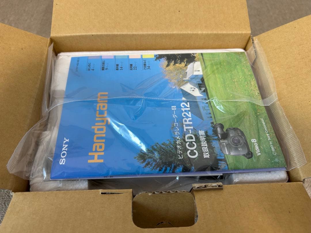 シ*ジ様 【新品未使用】SONY CCD-TR212 本体＋AC-V30充電器＋ - メルカリ