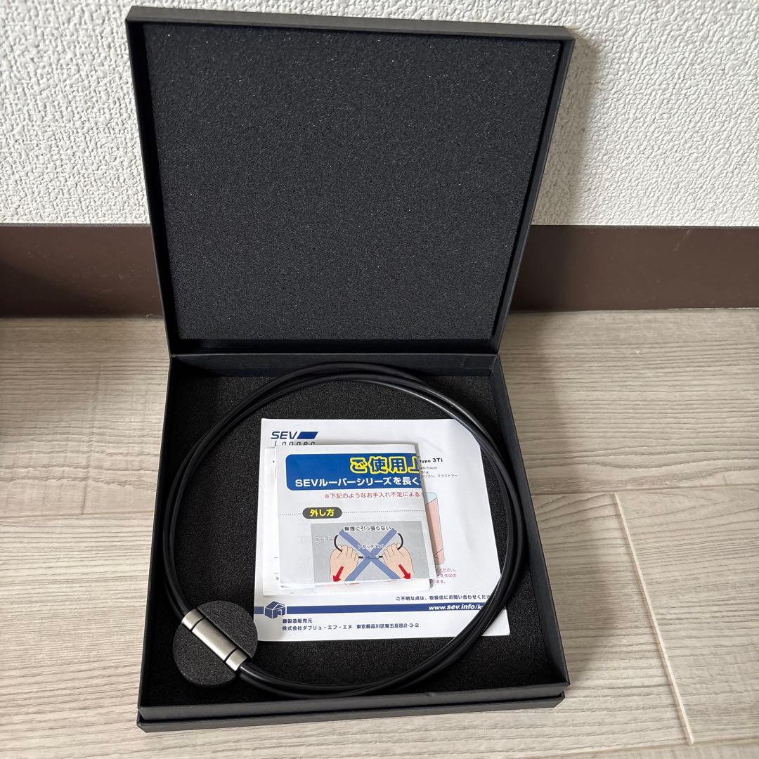 SEV Looper 3連ネックレス