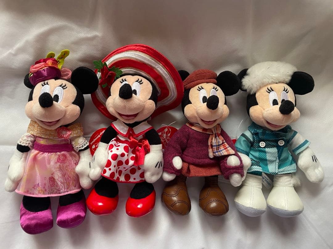 ミニーのスタイルスタジオ ぬいぐるみバッジ 4体セット ディズニー ミニーのスタイルスタジオ ミニー ぬいぐるみバッジ 春夏
