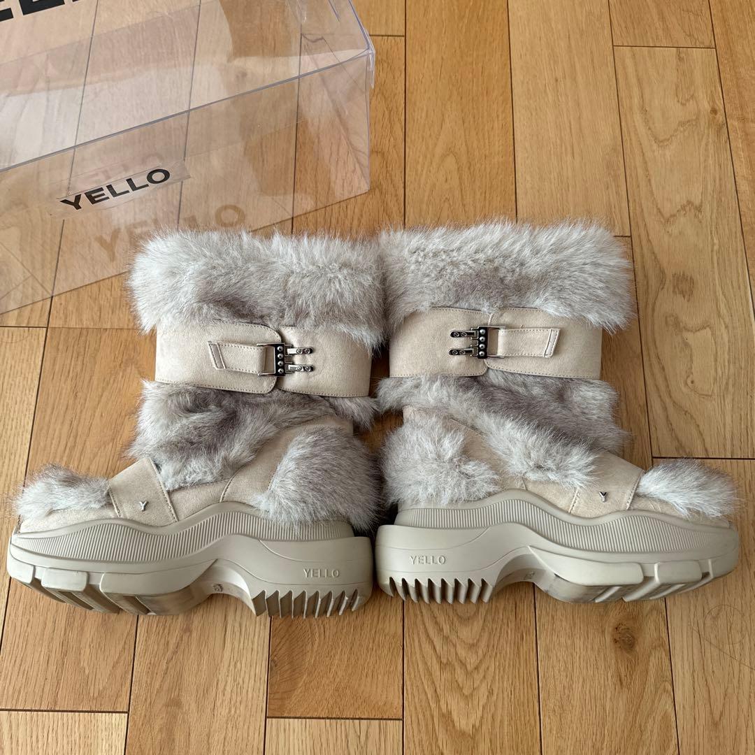 yello ファーブーツ - メルカリ