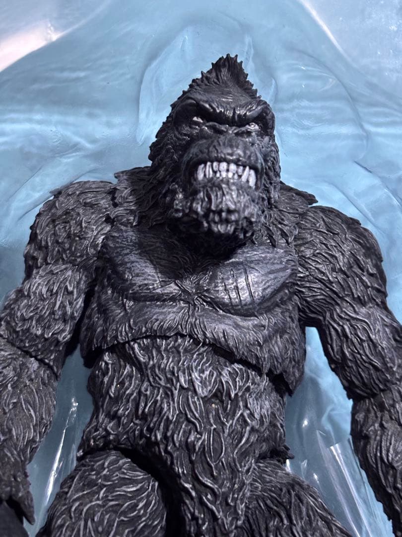 ◆キングコング スカルアイランド 7インチ アクションフィギュア MEZCO