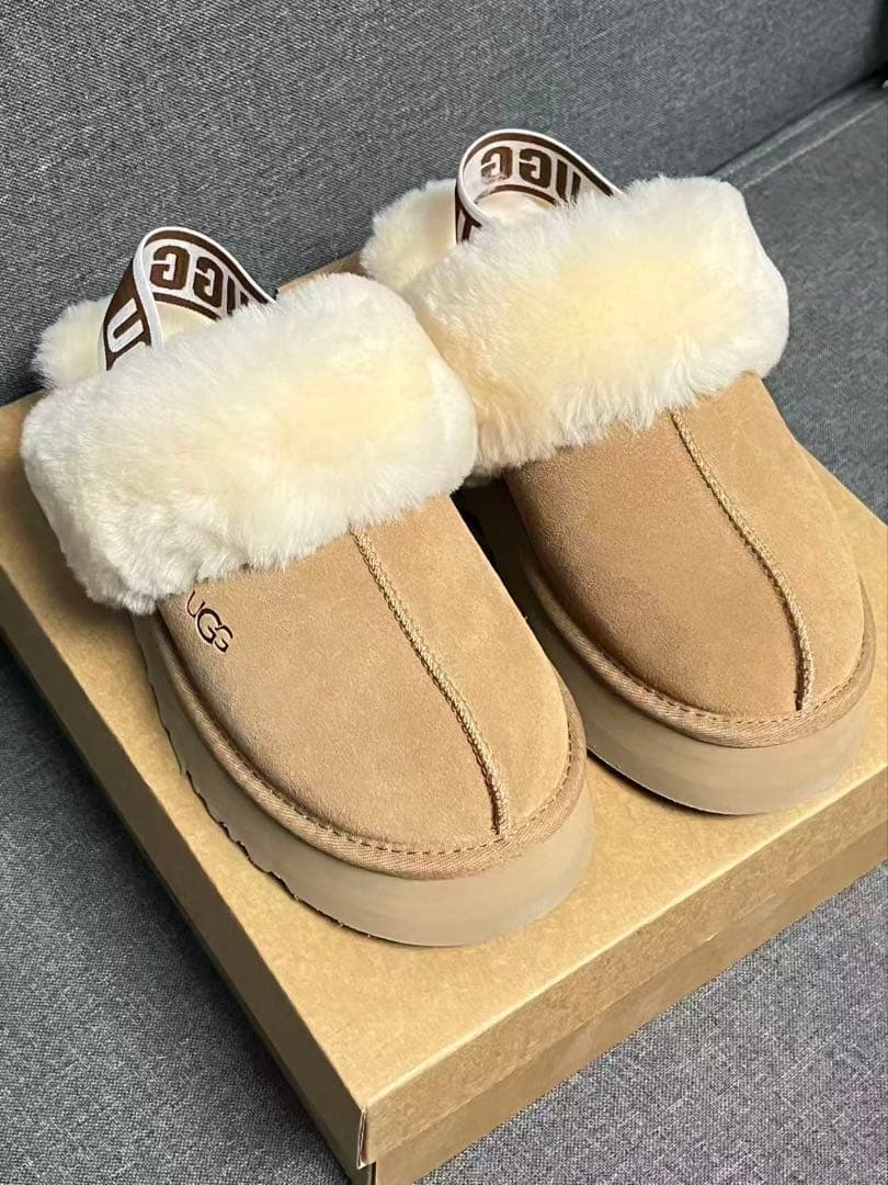 UGG ムートンブーツ ベージュ プラットフォームスリッパ 23.5cm