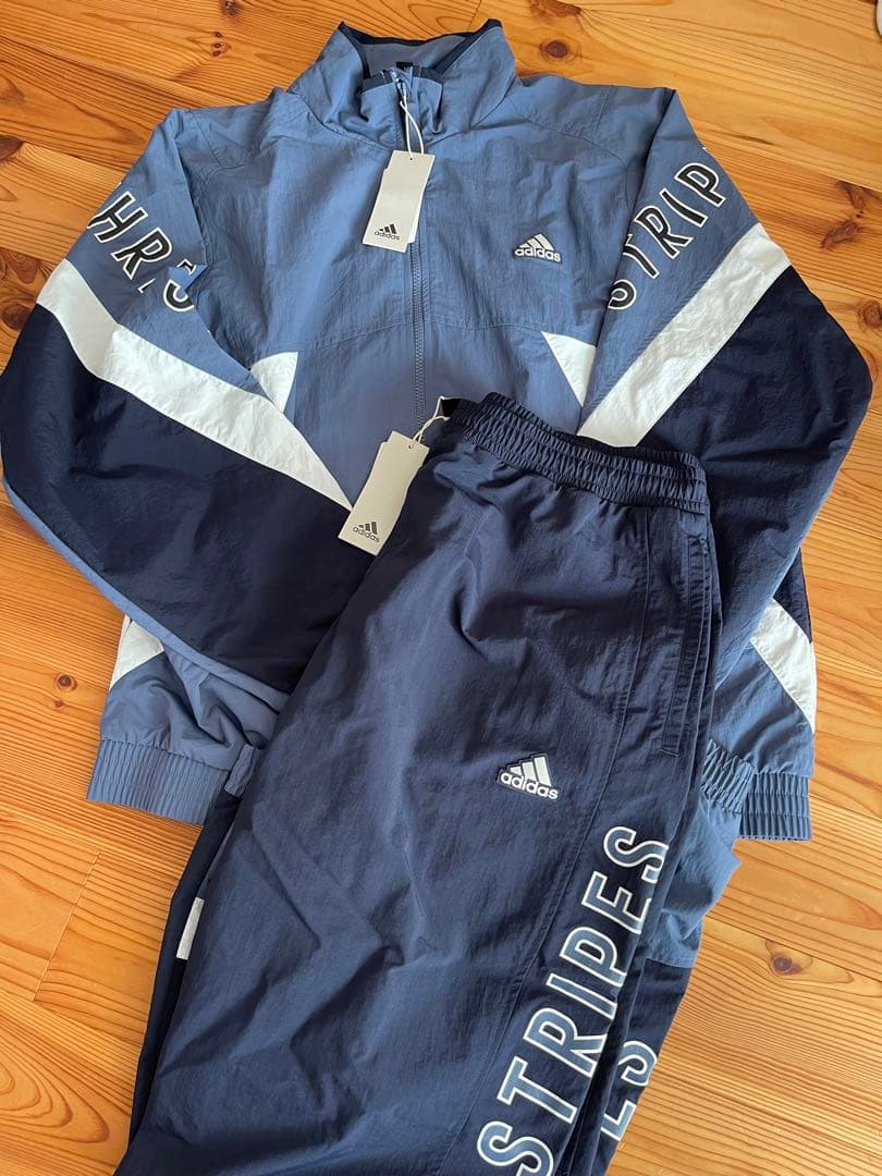 adidas オーバーサイズフィット ウーブン フルジップジャケット&パンツ