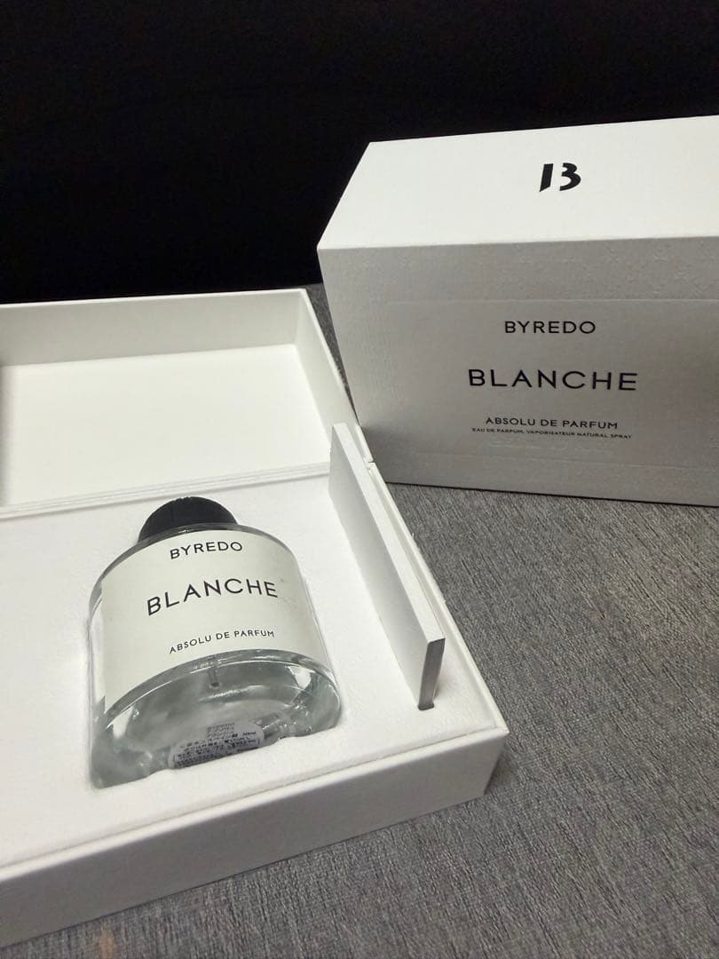 香水(ユニセックス) BYREDO BLANCHE ABSOLU DE PARFUM