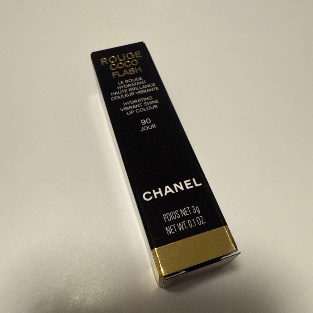 CHANEL ROUGE COCO FLASH 90と、アイシャドウのセット
