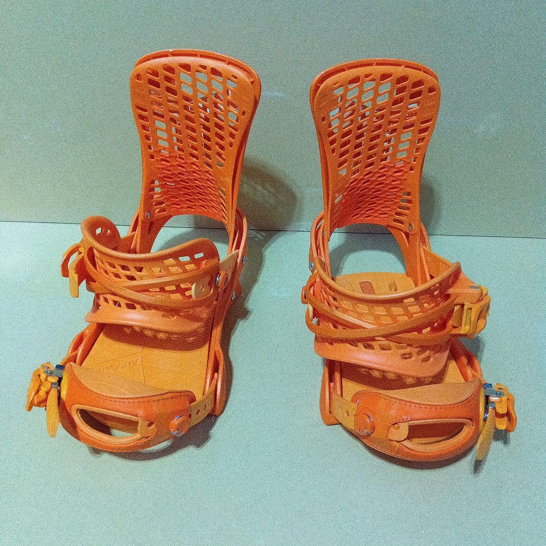 BURTONジェネシス スノーボードビンディング オレンジ