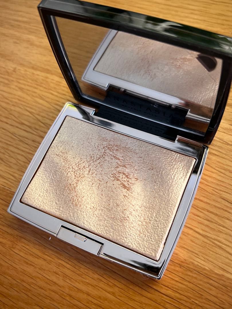 【希少】Anastasia Beverly Hills ハイライト　ゴールド