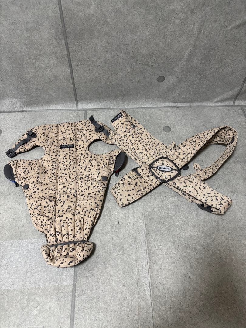 公式限定　ベビービョルン　ベビーキャリア MINI ウーブン　抱っこ紐