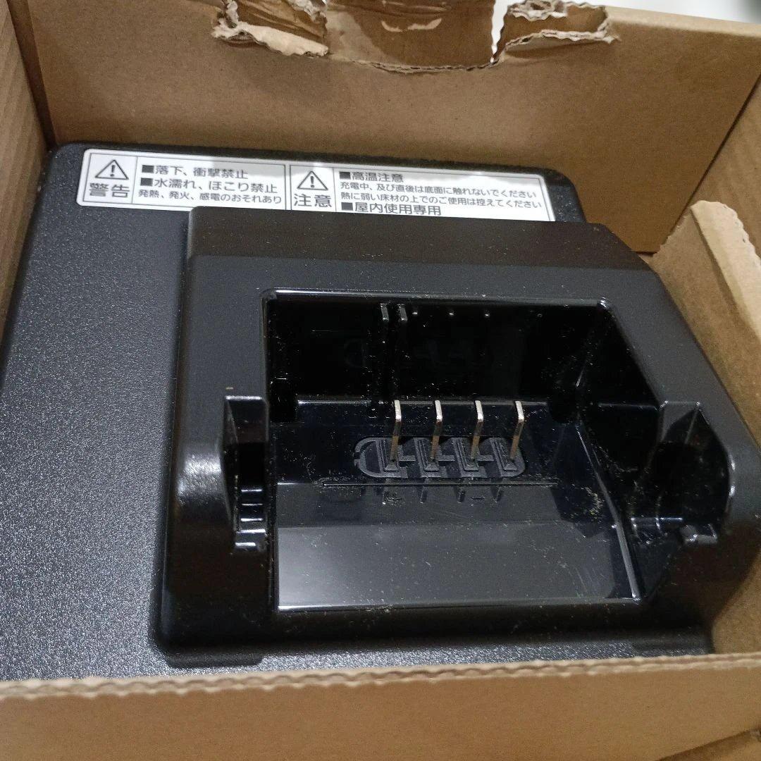 未使用パナソニック電動自転車用充電器 NKJ075Z