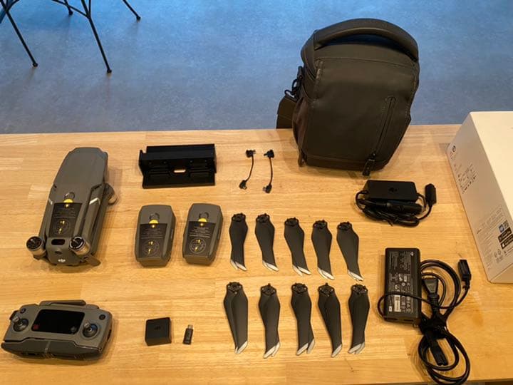 【傷無し良品❗️】DJI Mavic 2 Zoom フライモアキット　ドローン